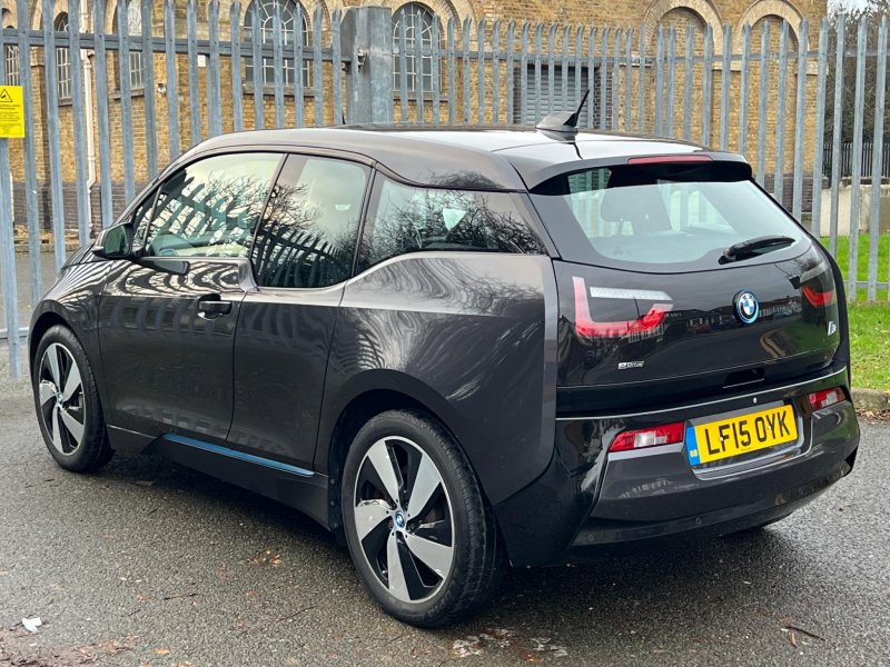 BMW I3