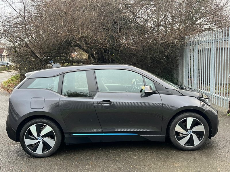 BMW I3