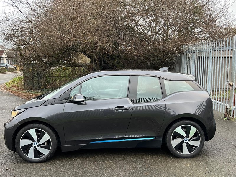 BMW I3