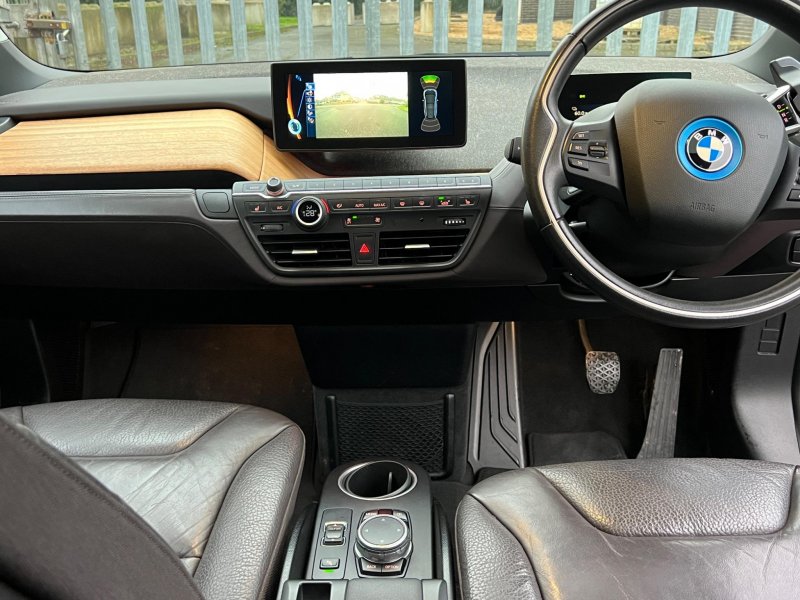 BMW I3